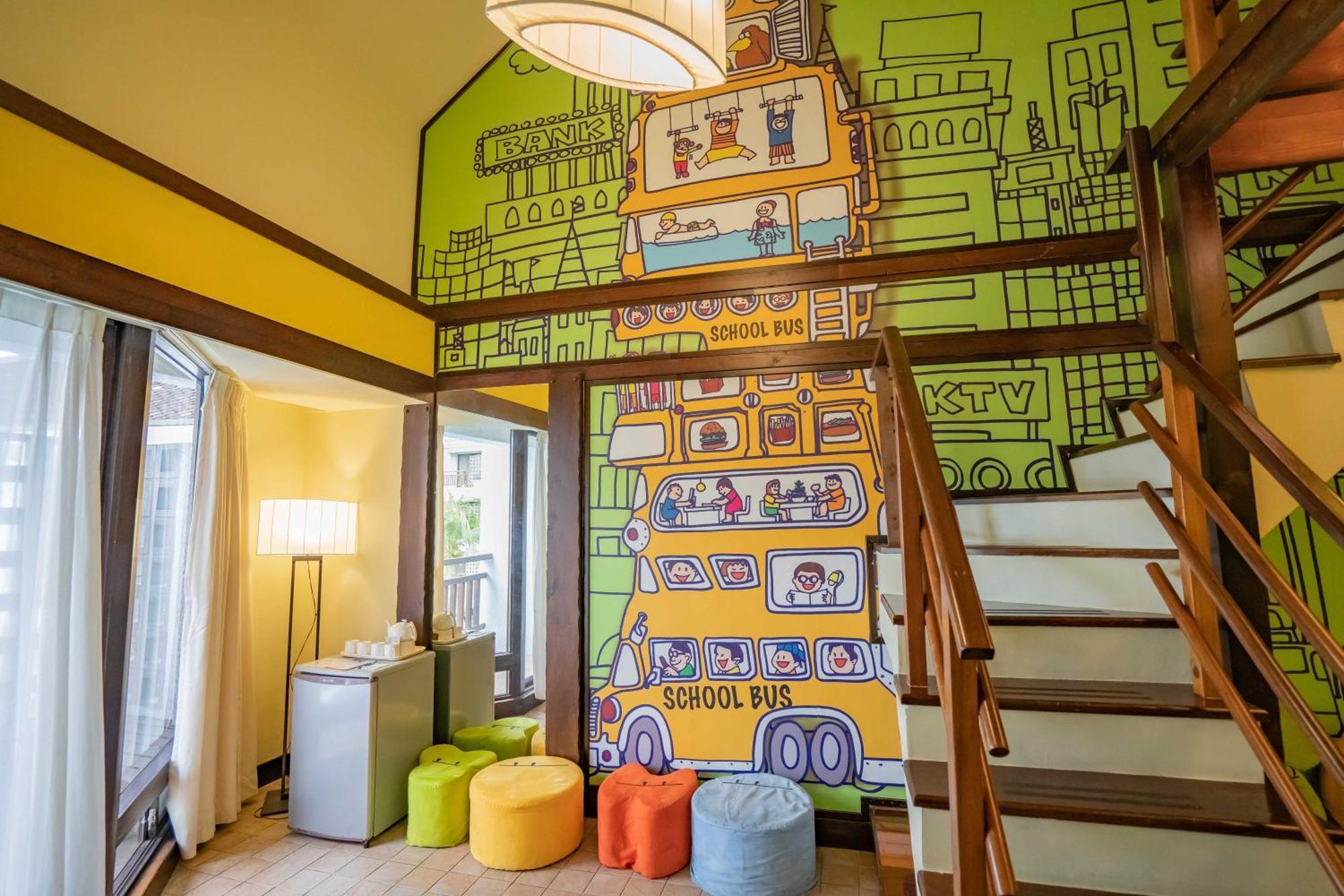 Yoho Beach Resort Kenting Heng-ch'un Exterior foto The interior of the hotel's children's club
